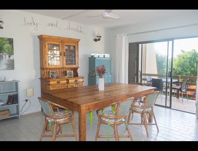 3 BEDROOM TOWNHOUSE FOR SALE IN SCOTTBURGH CENTRAL